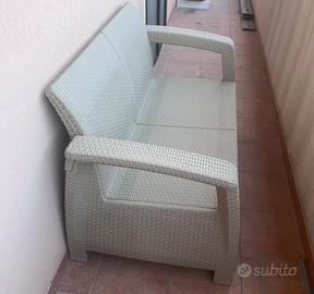 Divanetto da esterno. Non spedisco ritiro in zona