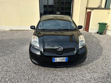 Toyota Yaris 1.3 5 porte (Dayhatsu Charade)
