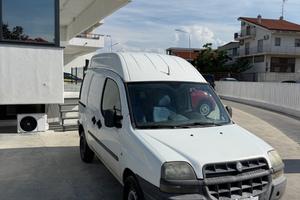Fiat Doblo 1.3 JTD cat Cargo Lamierato