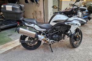BENELLI TRK 502X PARI AL NUOVO