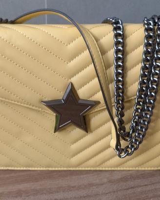 Borsa a tracolla con catena e stella 