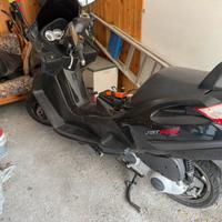 Peugeot satelis 250
