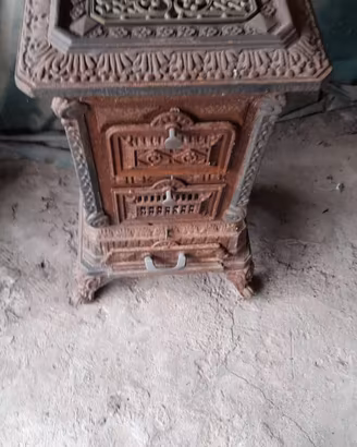 Stufa legna in ghisa antica, singola o in coppia