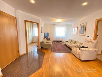 VIA CADORNA QUADRILOCALE con garage