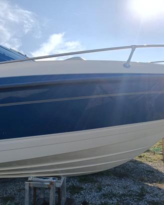 MOTOSCAFO BAYLINER 652 VALUTIAMO PERMUTA