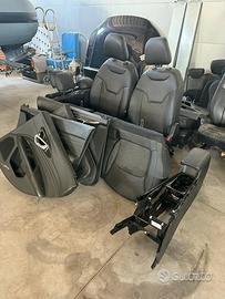 Interni completi per compass 2023