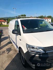 FURGONE MODELLO VW TRANSPORTER