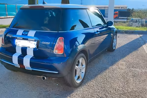 Mini Cooper r50  .
