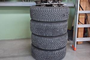 Gomme invernali e cerchi  Lancia Y