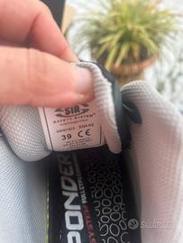 Scarpe antinfortunistiche