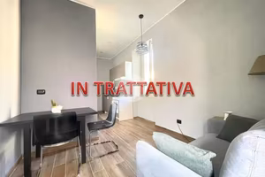 2 LOCALI A NAPOLI