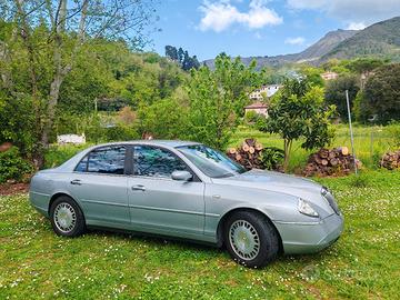 Lancia Thesis 3.2 v6 emblema 