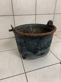 Pentola antica in ghisa da bracere diametro 38 cm