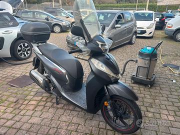 Honda SH 300 i ABS