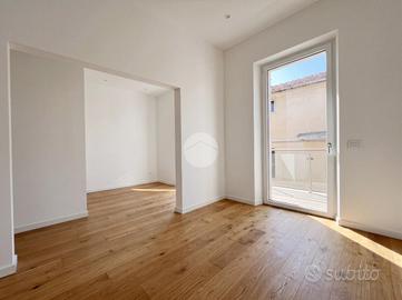 3 LOCALI A SAN BENEDETTO DEL TRONTO