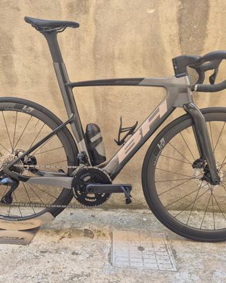 E-bike BH iAEROLIGHT 1.8