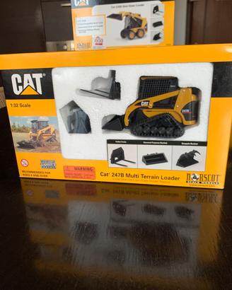 Modellino CAT 247 B