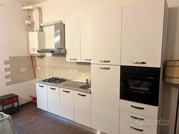 Cucina completa frigo forno fornelli  gas cappa