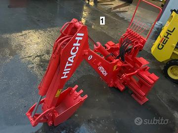 A117 Braccio Hitachi per mini pala