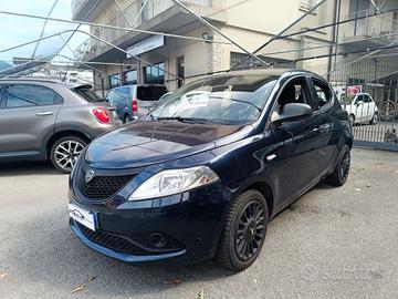 Lancia Ypsilon 1.2 GPL Ecochic Elefantino Blu