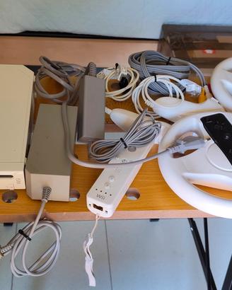 CONSOLLE NINTENDO WII con 12 videogiochi 