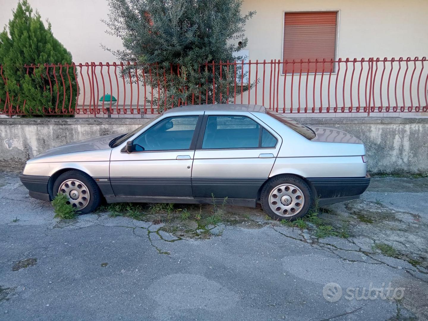 Alfa Romeo 164