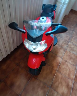 BMW MOTO A BATTERIA