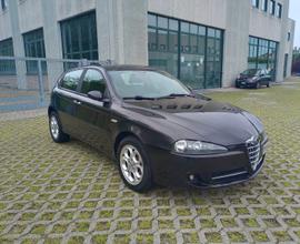 Alfa Romeo 147 1.6 16V TS (105) 5 porte Progressio