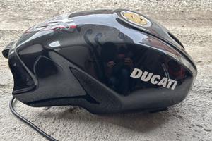 Ducati Monster 695 serbatoio 