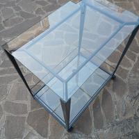 Tavolino in ferro con vetri