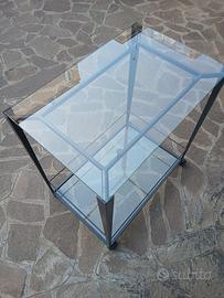 Tavolino in ferro con vetri