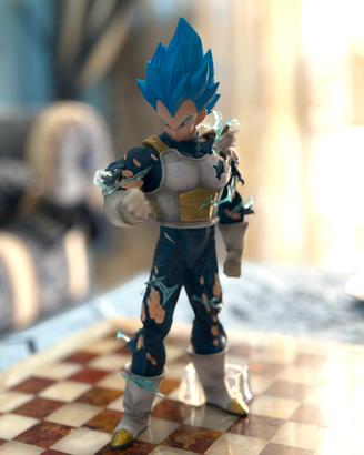 Vegeta ssj blue figure