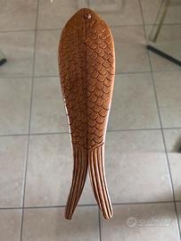 Schiaccianoci in legno vintage anni60