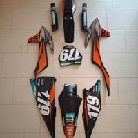 kit plastiche con grafiche ktm sxf 2022