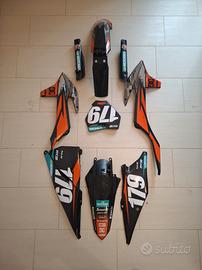 kit plastiche con grafiche ktm sxf 2022