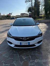 Opel Astra GS Line berlina 1.5 Diesel anno 09-2020