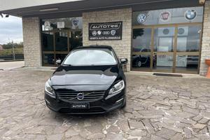 Volvo V60 D2 R-design Momentum NEO PATENTATI