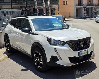 PEUGEOT 2008 BlueHDi 110 S&S Allure