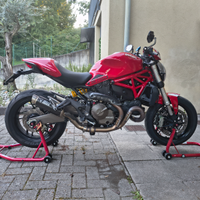 Ducati Monster 821 Stripe