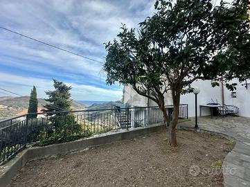 5 LOCALI A MAGLIOLO
