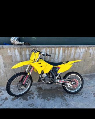 Rm 125 2t 2002