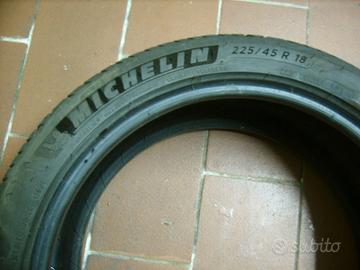 gomma pneumatico estivo Michelin 225/45 R18