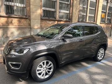 Auto JEEP COMPASS