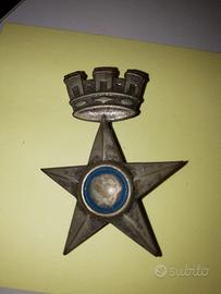 Antica spilla militare