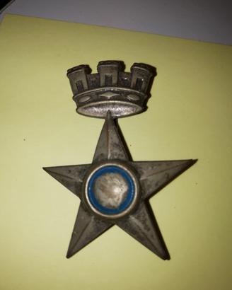 Antica spilla militare