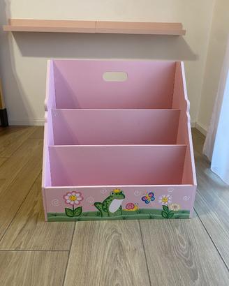 Libreria montessoriana e mensole per libri