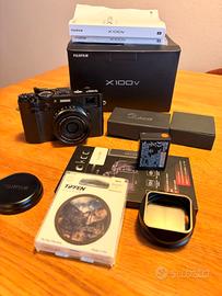 Fujifilm X100V nera + accessori premium + box