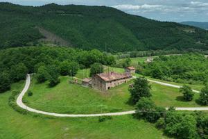 Rustico / Casale di 500 m² con più di 5 locali a C