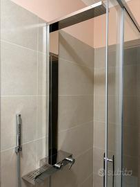 Pannello doccia acciaio inox + mensola e doccetta