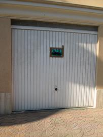 Rif. 211a garage a montesilvano